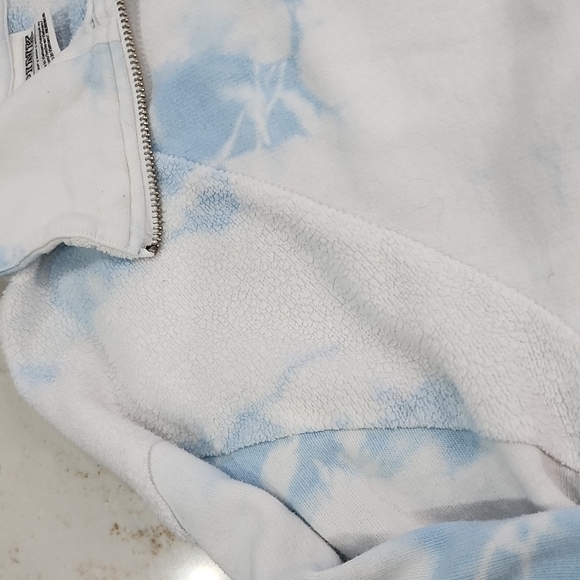 VS Pink Blue Tie Dyed 1/4 Zip Sweatshirt. Size XS. - Picture 2 of 8